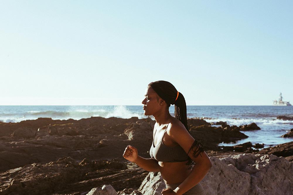 lady running cross country